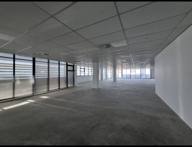 1,141M² OFFICE TO LET IN ILLOVO